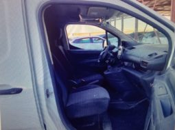 PEUGEOT Partner / 3P / furgón derivado de turismo Pro Standard 600kg BlueHDi 100 cv (AC) lleno