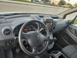 PEUGEOT Partner / 5P / furgón derivado de turismo pack L2 confort BlueHDi 100 cv (AC) lleno